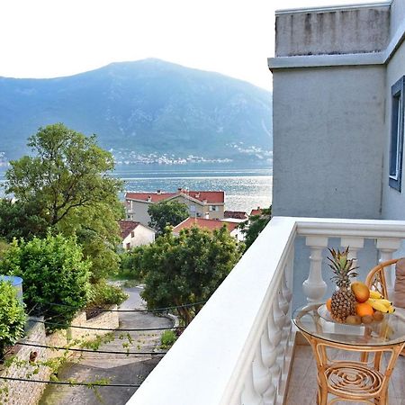 Apartments Sea Star Котор Экстерьер фото