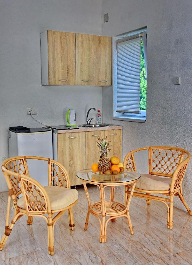 Apartments Sea Star Котор Экстерьер фото