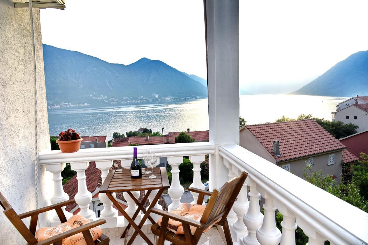Apartments Sea Star Котор Экстерьер фото