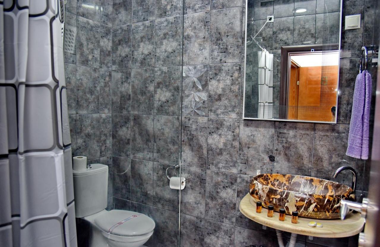 Apartments Sea Star Котор Экстерьер фото