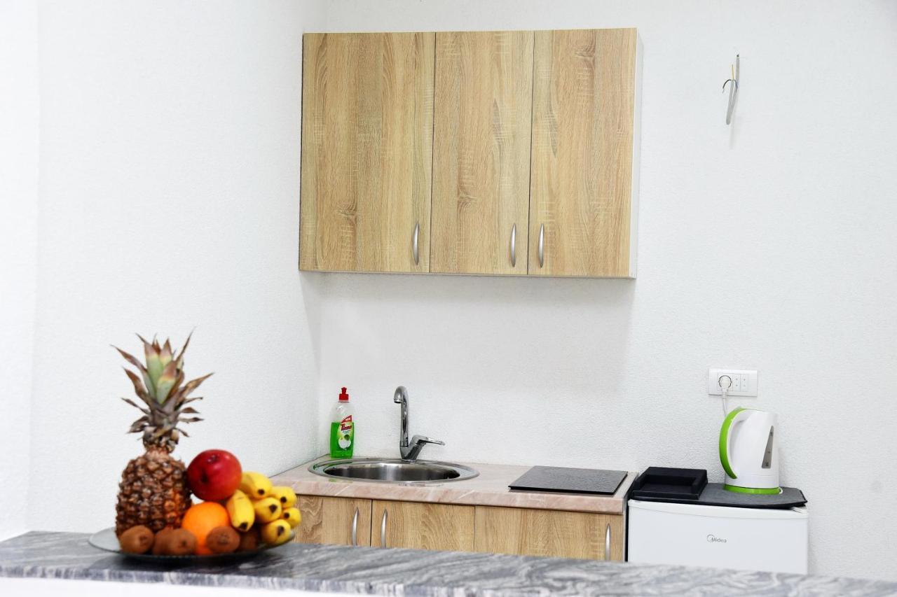 Apartments Sea Star Котор Экстерьер фото