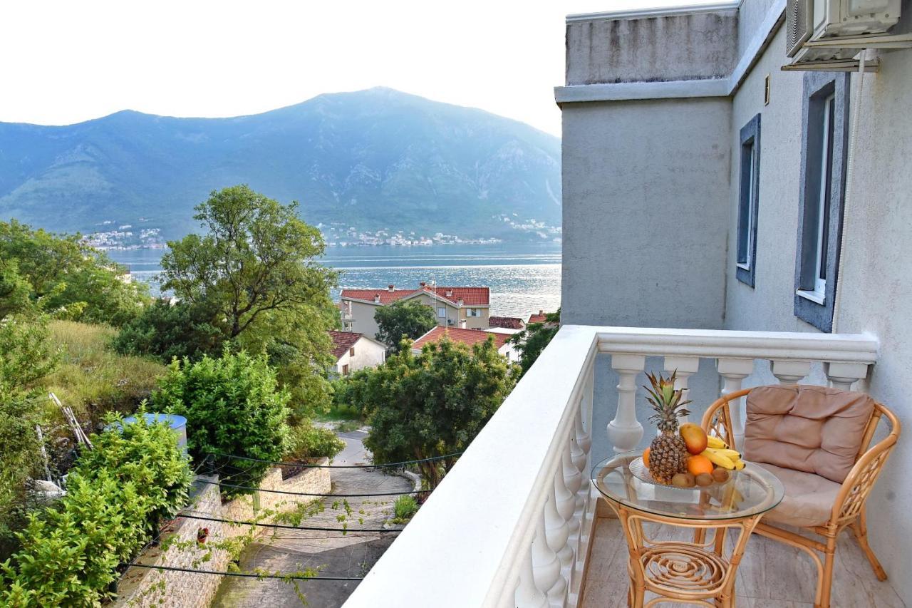 Apartments Sea Star Котор Экстерьер фото